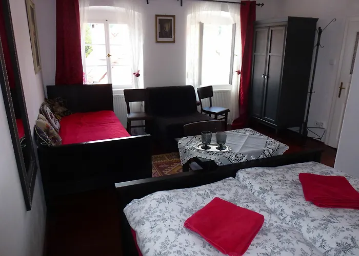 Tiffany Guest house 3*